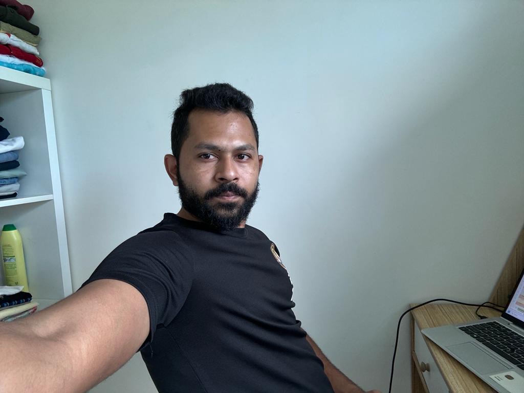 bandlamudi2020's tweet photo. #letsmetroforcbn
#meninblackforcbn
#womeninblackforcbn
#IAmWithBabu
@TdpHongKong 
@JaiTDP https://t.co/wG1N44XWyi