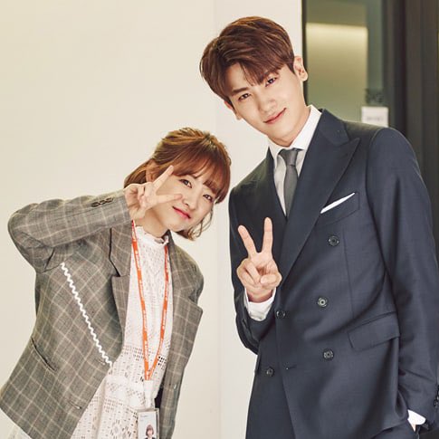 kdramadaisy's tweet photo. 2017:                                          2023: https://t.co/gUtNzavRT0