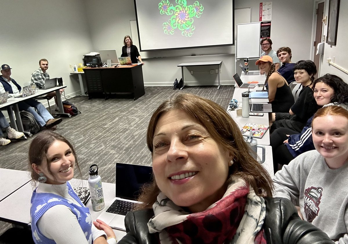 “If you can’t explain it, you don’t know it…Write to the video you have…” #CNN Commissioning Editor <a href="/wattsjen/">Jenni Watts</a> shares tips with <a href="/GradyNewsource/">Grady Newsource</a> students from her award winning documentary work. Thank you!