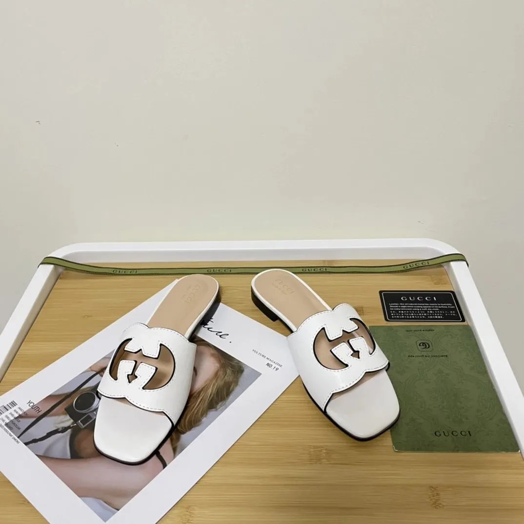 👟Reps Cutout Square Toe Flat Slides

💰US$79.8

📍#repssandals #flatshoes #repswomensandals #womenshoes #repssandals #babareplica #knockoffslippers #flatsandals #shoes #fashionshoes #repsretailvendors #repsvendorlist #onlineshoes #onlinestore #fashion #onlineretailvendors