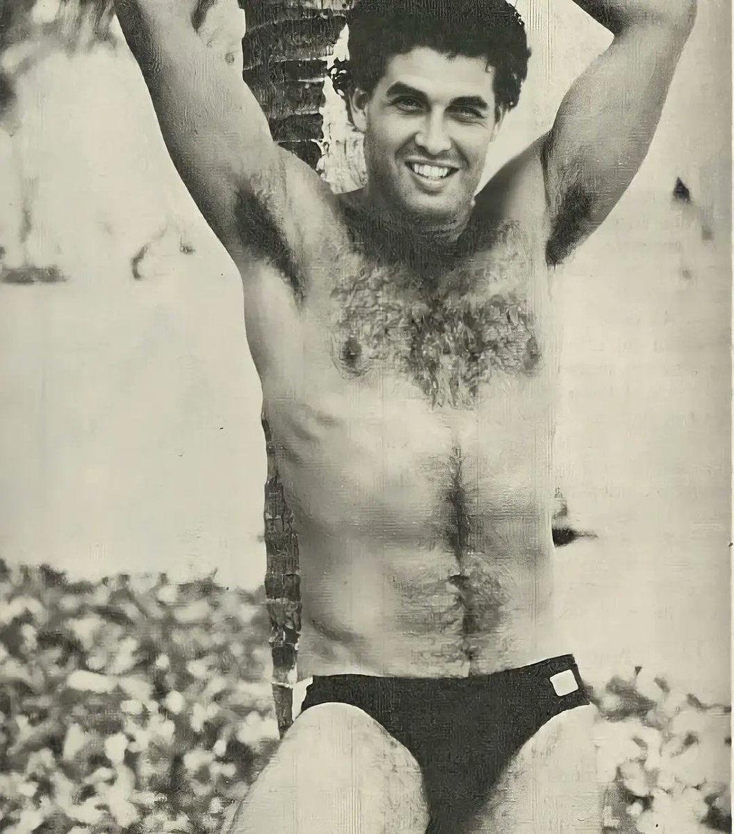 cool27go's tweet photo. Sérgio Mallandro comemora 68 anos. Um príncipe desses, bicho ! https://t.co/aBksZmU322