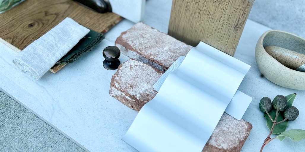 COLORBONDsteel's tweet image. Our #FridayFlatlay this week is from Emily Carr, Interior Design Consultant, MyChoice Design Studio, NSW, and features #COLORBONDsteel #Surfmist.
 
#letstalkcolour #COLORBONDdesigners #COLORBONDpalette #MyChoiceDesignStudio