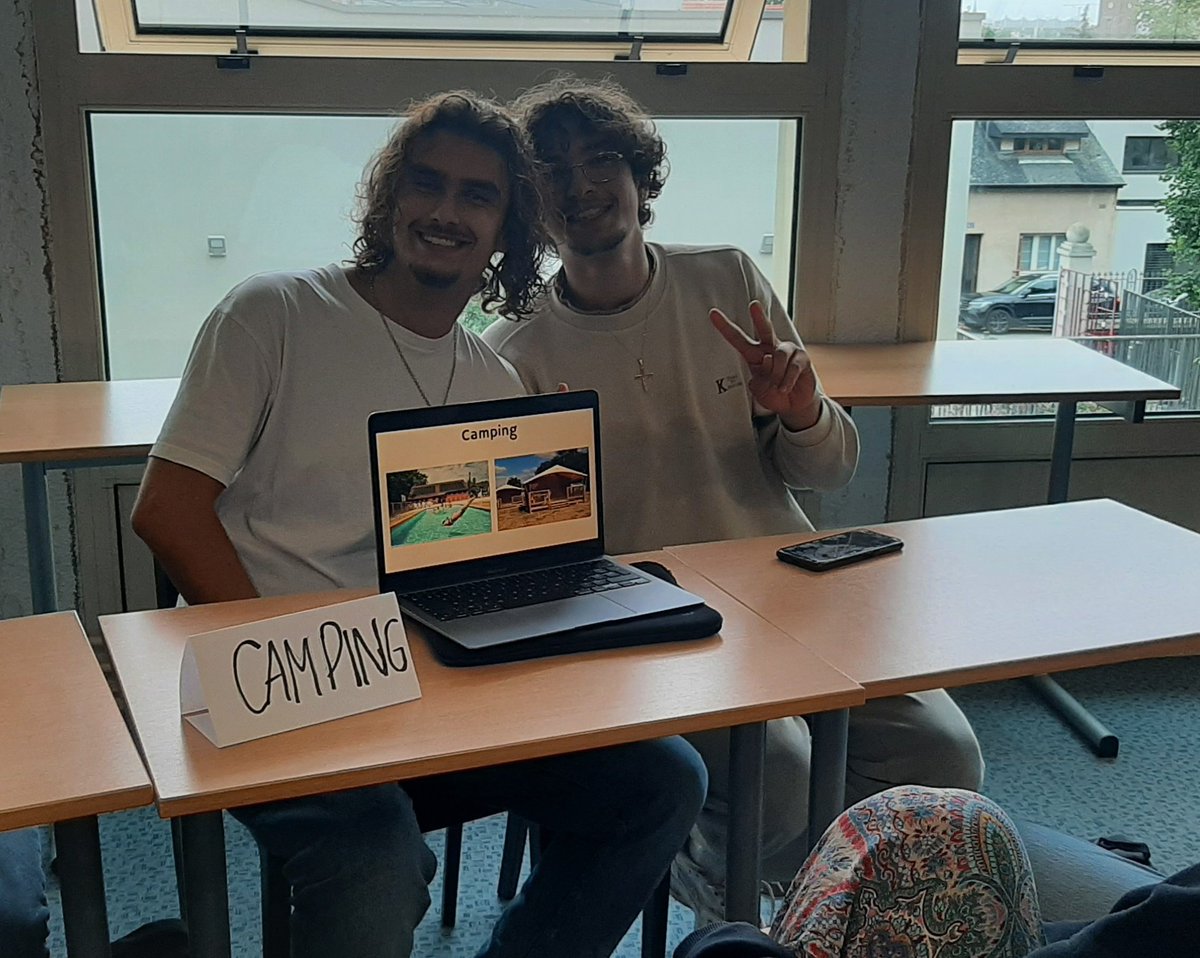 E4THEcs's tweet image. BTS TOUR - TOUR2 - Erasmus days : &quot;Partir en stage à l&apos;étranger&quot; + bourse aux stages.

Merci  à l&apos;équipe organisatrice  et aux TOUR2 pour leurs témoignages !

#Erasmusdays23 #peertopeer #international #BTSTourisme #lyceejarennes