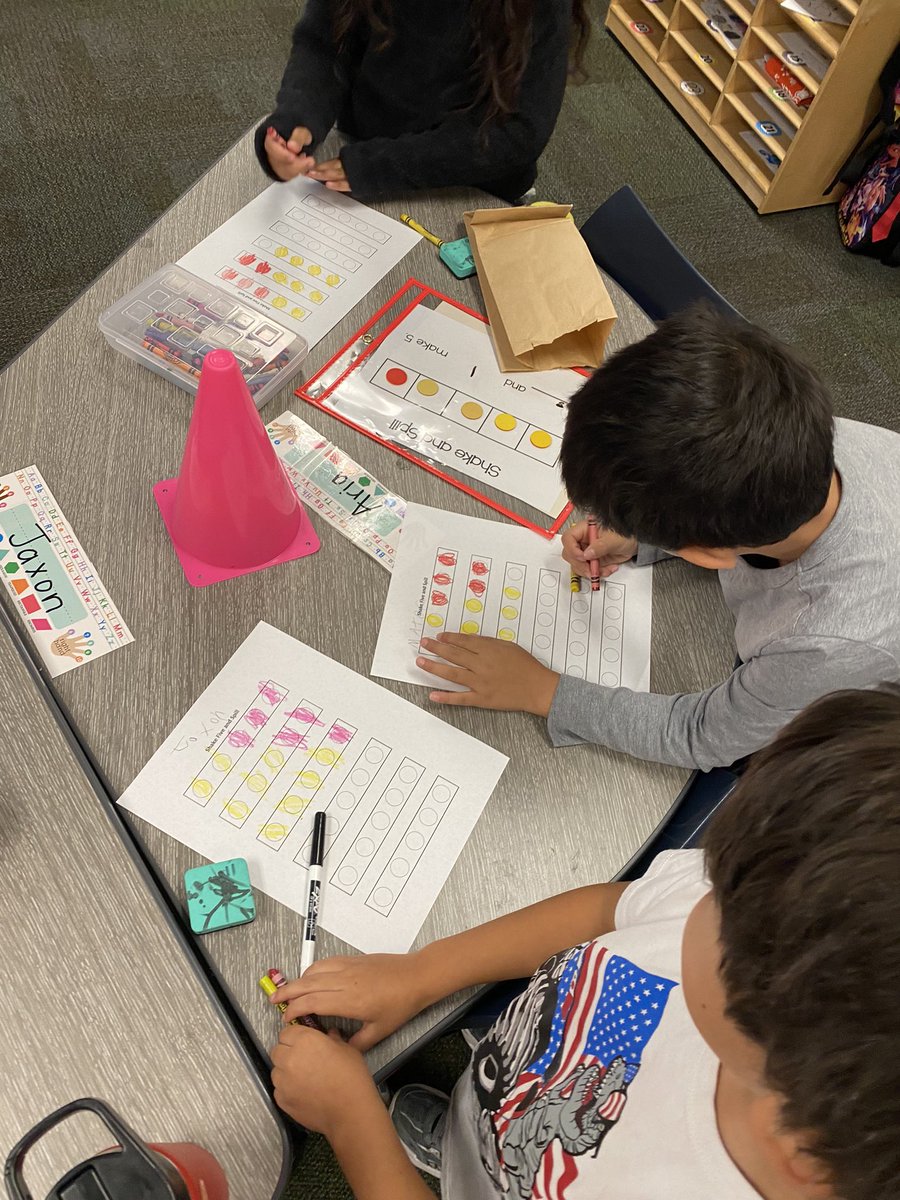 BCEMrsPerry's tweet image. Shake and Spill to make five! 🔴🟡This is where all the “magic math facts” begin! #gcisd @BearCreekElem