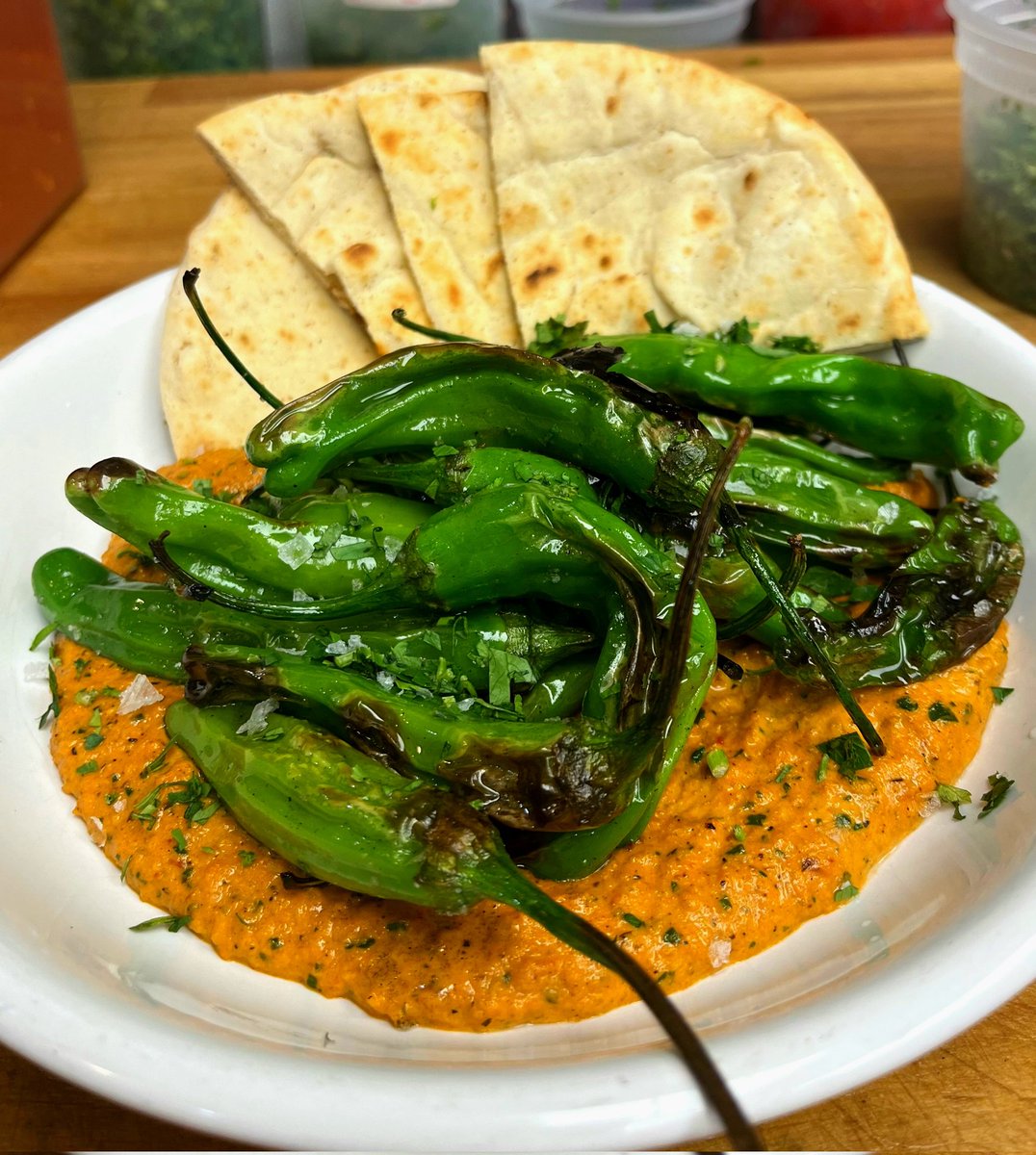 🚨New App🚨

-SHISHITO PEPPERS-
Roasted Shishito Peppers over Romesco Sauce with Warm Pita

Spice up your life and something new in the taproom this week.
Cheers!!
🌶 🍻