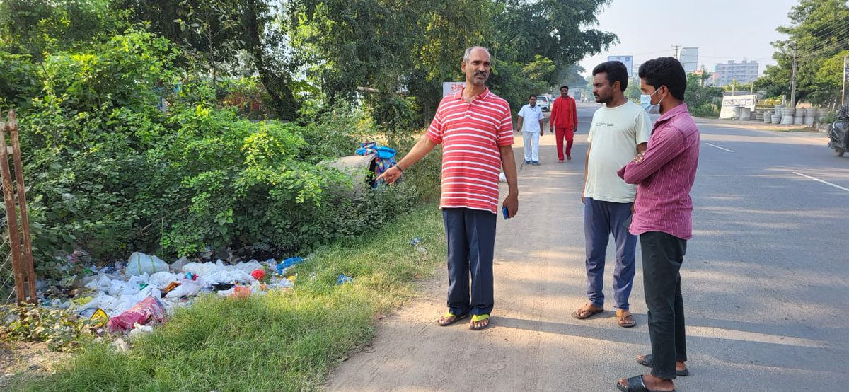 sanitationmck's tweet image. Morning visit of Sanitation Activities by #MC_Karimnagar at #CompostPlant #PublicPlaces and #MainRoads etc today @cdmatelangana @arvindkumar_ias @SwachhBharatGov @MoHUA_India @KTRBRS @RoopaMishra77 #IndiavsGarbage #SwachhtaHiSeva