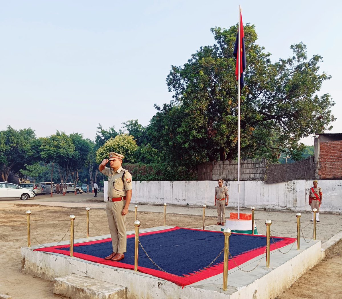 vermaabhishek25's tweet photo. Our mornings be like….@hapurpolice https://t.co/Z6LlvhLR5P