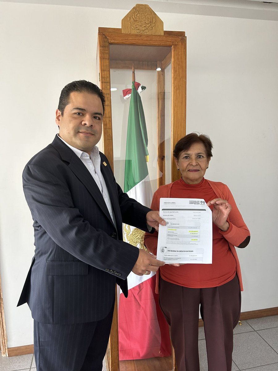 MarioRojasHdz's tweet photo. Me dio mucho gusto que más derechohabientes decidan convertir su crédito de VSM a pesos a través del programa #responsabilidadcompartida 

#InfonavitSLP https://t.co/FmkQuDmwrS
