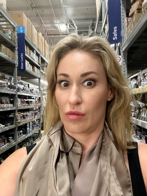 Always excited when looking at tools. Find my 🪭 site to verify 😲😲 https://t.co/Y6KWNU0rNT