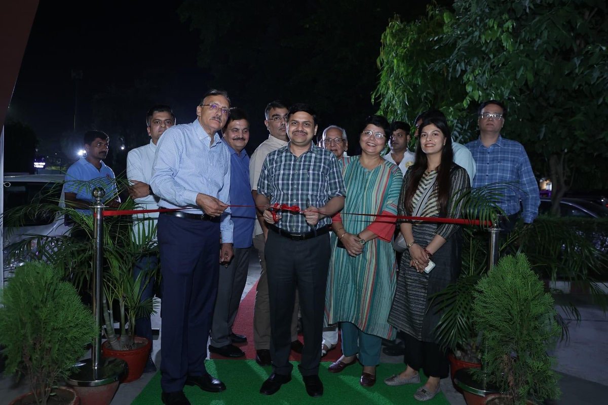 Deepak Madhok tweet media