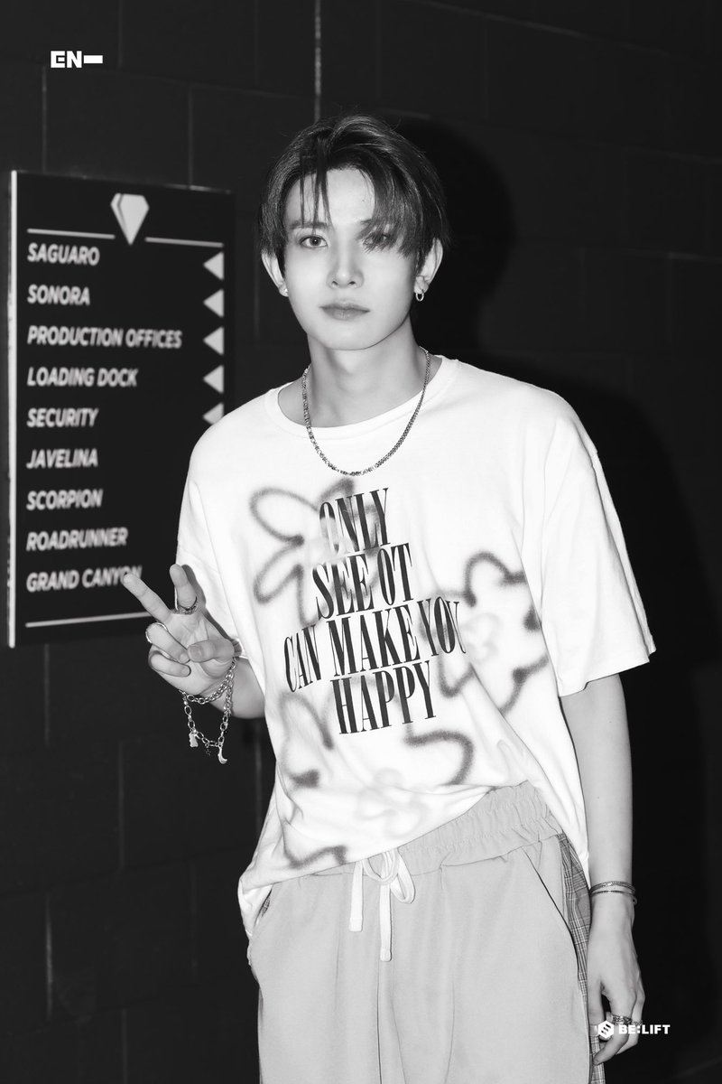 ENHYPEN's tweet photo. [🎞️#ENroll]
ENHYPEN BACKSTAGE PHOTO
@ WORLD TOUR ‘FATE’ in GLENDALE_231010

#ENHYPEN #엔하이픈
#EN_WORLDTOUR_FATE
#FATE_IN_GLENDALE https://t.co/B5VvrfclbP
