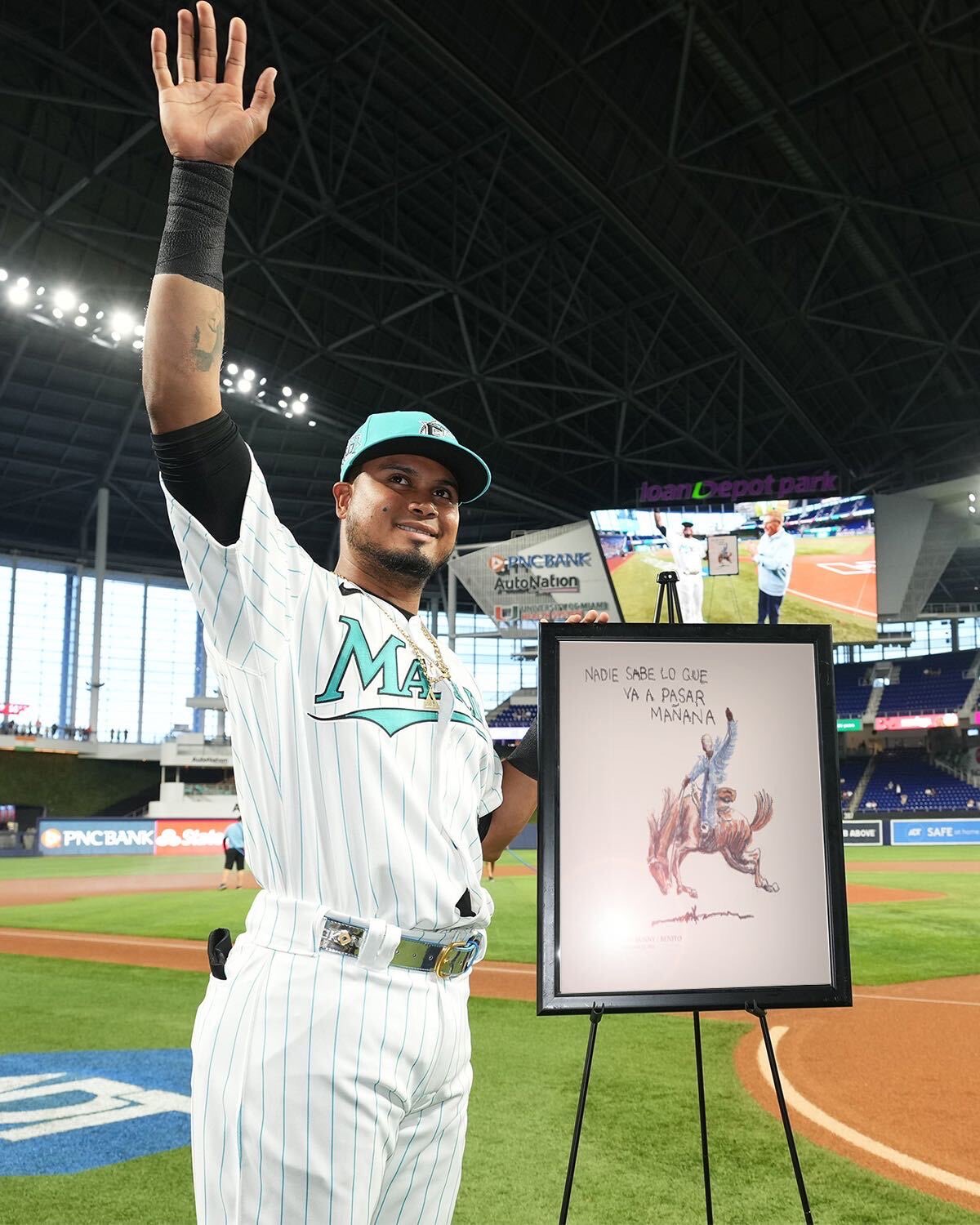 Marlins park sales team store