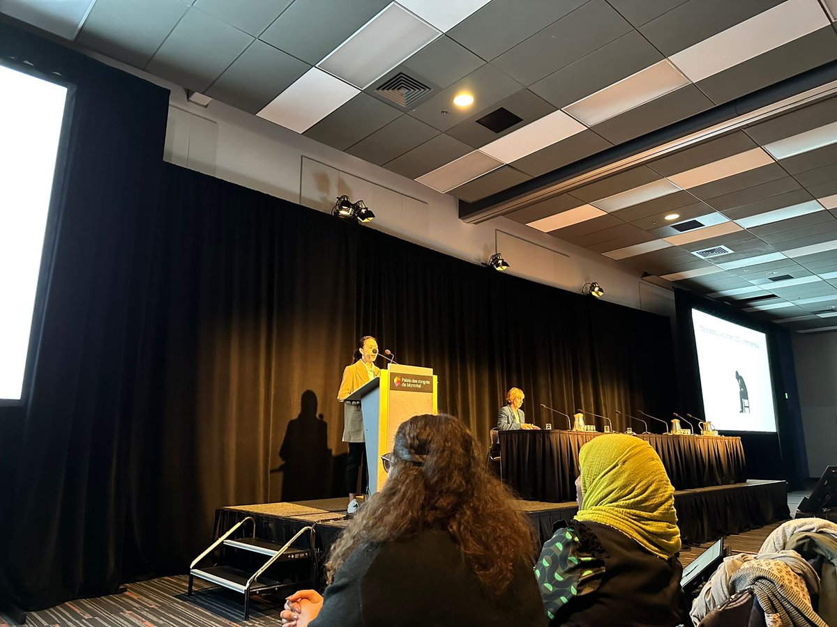 I gave my first conference talk at #WCPG2023. It’s such an exciting experience! Thanks @cathrynlewis @caina89 for offering me this chance. Thanks Ana Lucia for teaming up. Thanks @JolienRietkerk for being supportive. 🥳🥳