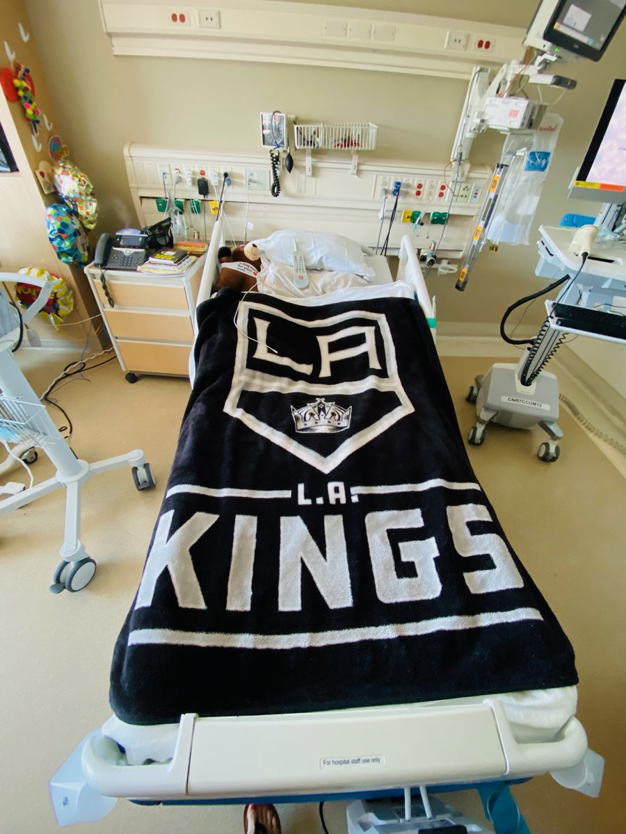 mayorNHL's tweet photo. After lying in a UCLA hospital bed for months, wondering what was next, this diehard #GoKingsGo fan returned to see his team live in person last night -- just 90 days after receiving a HEART TRANSPLANT!

It's also his 25th year with season tix.

Long road ahead. Read his story 👇 https://t.co/hiV3G0N1h8