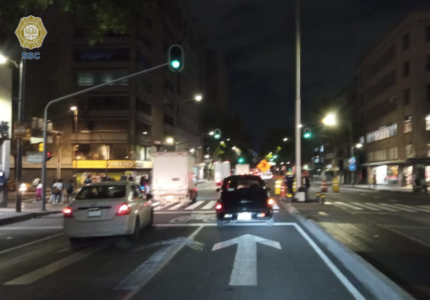 OVIALCDMX's tweet photo. 22:32 #AvanceConstante registra Izazaga de Pino Suarez hacia Eje Central.
#MovilidadCDMX https://t.co/09AYDKP6hm