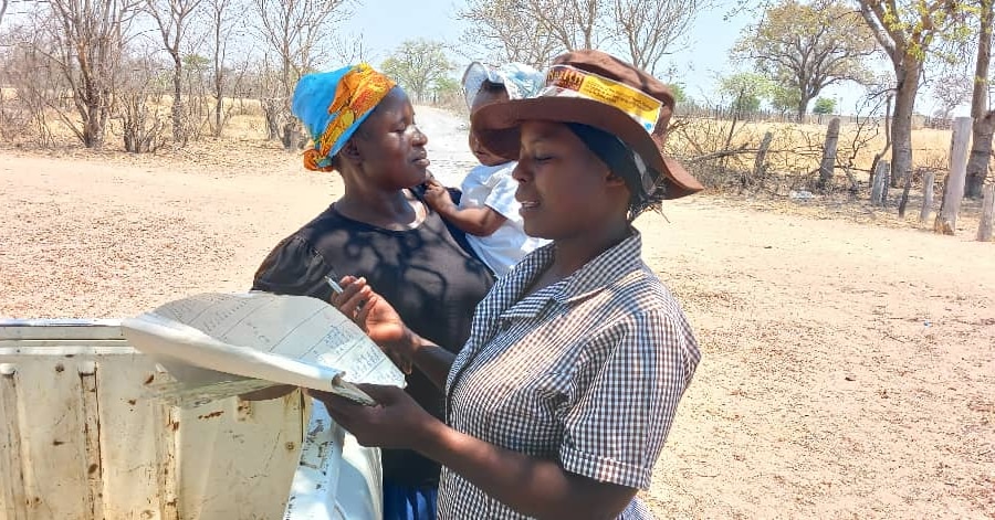 Itairusike's tweet photo. Village Health Workers 🇿🇼 #VHWs Mobilizing communities for the 4th Round Polio Vaccination Campaign in #BubiDistrict with support from the Community Working Group on Health @CWGH1 #VaccinesWork @MoHCCZim @WHOAFRO @UNICEFZIMBABWE #HealthForAll 🇿🇼#Zimbabwe https://t.co/CH27qRFJGE