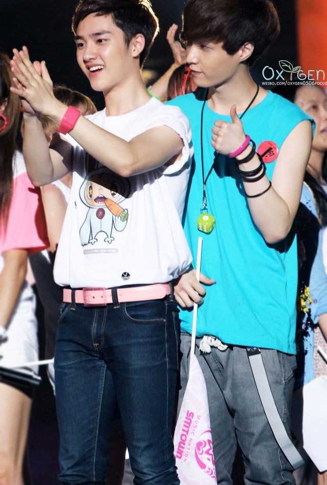 carmyl29's tweet photo. #soolay #엑소 🐧🐑✨ https://t.co/nfLTeiPxUx