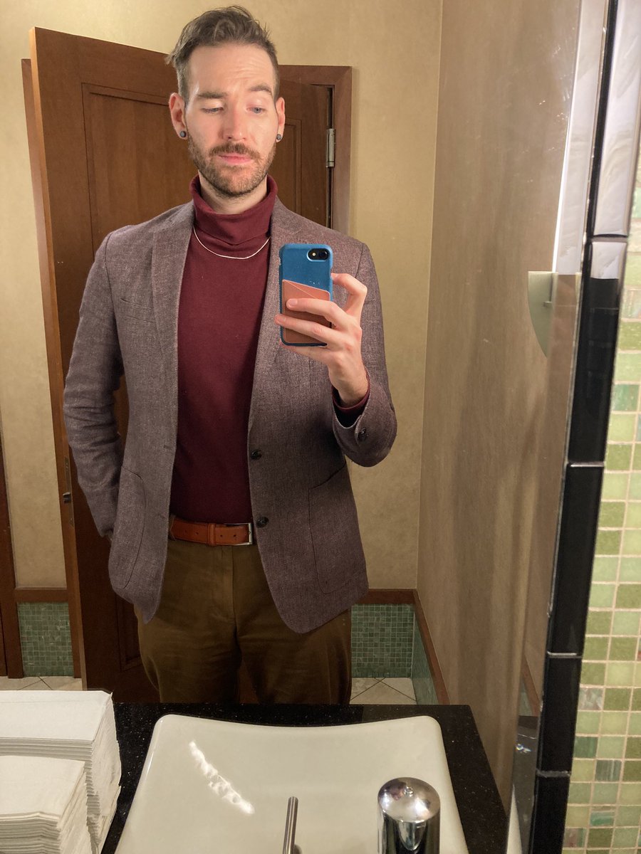 I got wine drunk in the Sears Tower and all I have to show for it is a series of bathroom mirror selfies