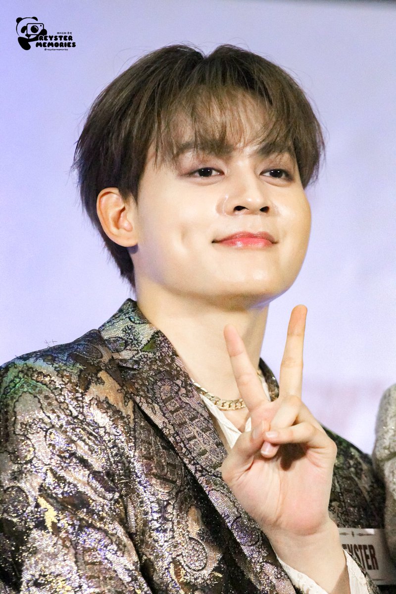 reystermemories's tweet photo. #𝚁𝙴𝚈𝚂𝚃𝙴𝚁𝙼𝙴𝙼𝙾𝚁𝙸𝙴𝚂

📸: HORI7ON FRIEND-SHIP [Voyage To Manila] Press Conference #REYSTER
📅 070923
📍Novotel Cubao

Event presented to you by: @dnmentph

REYSTER VISUAL DAY

#HORI7ON_REYSTER 
#HORI7ON #호라이즌
@HORI7ONofficial https://t.co/bOd6si8uD9
