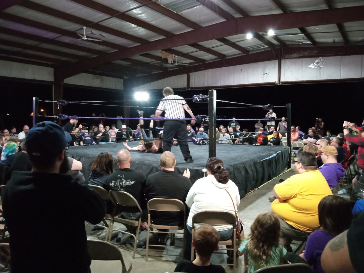 tartt_brandon's tweet image. Tonight was so much fun thank u
@stlanarchy for an awesome show
@StiffRoboGinger vs @masato_dangan01 was the best match of the show