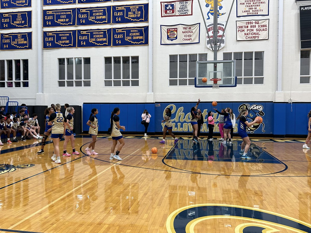 LadyJacketBB's tweet image. Midnight Madness was a success! Thanks to all who came out! Scrimmage season starts soon!