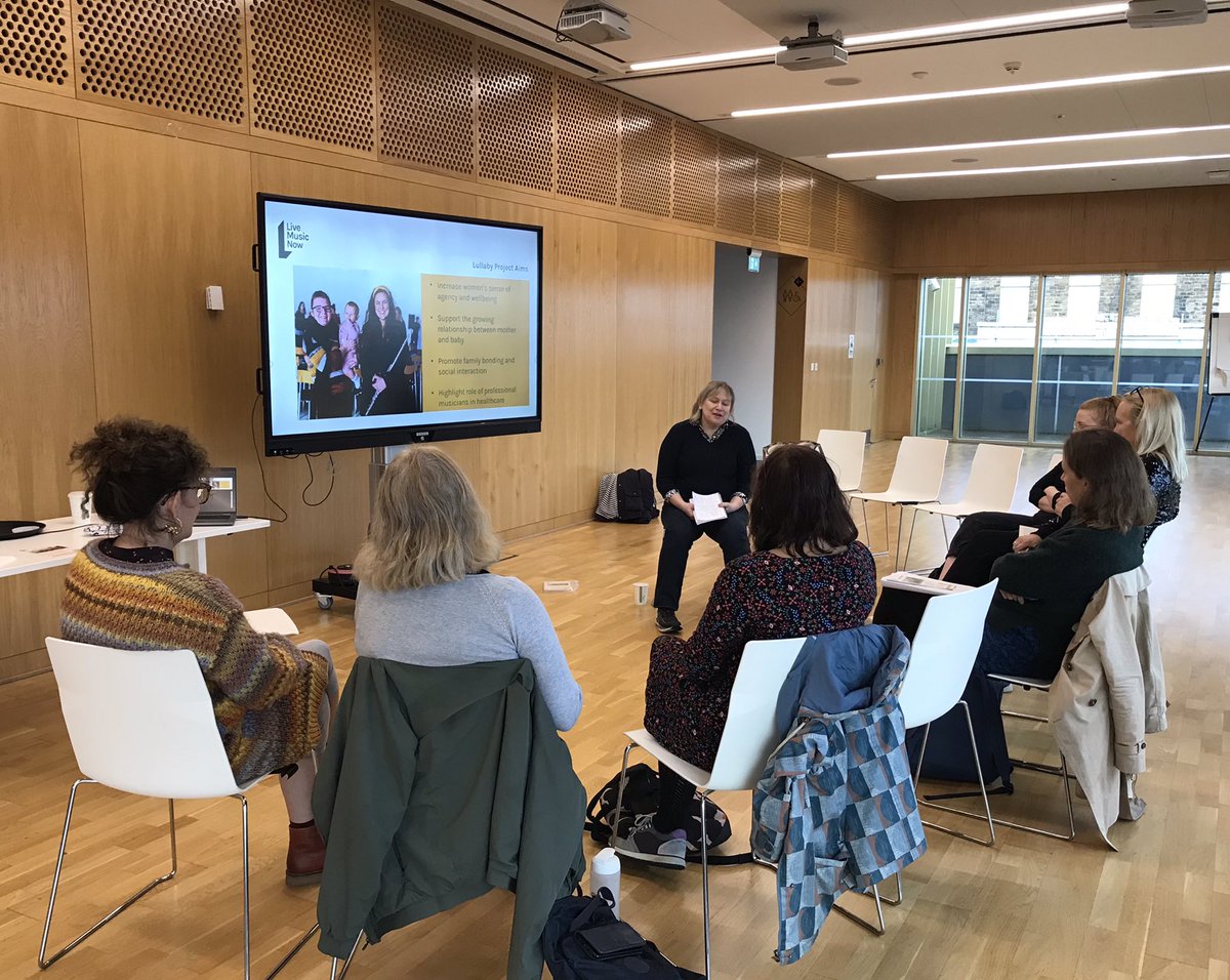 A pleasure to join @KarenIrwin2 & @ChangeMakerNo1 in Barnsley this morning, for our #LullabyProject workshop @CHWAlliance conference. #CHWAconference2023 #CreativeHealth #FrontlineCulture