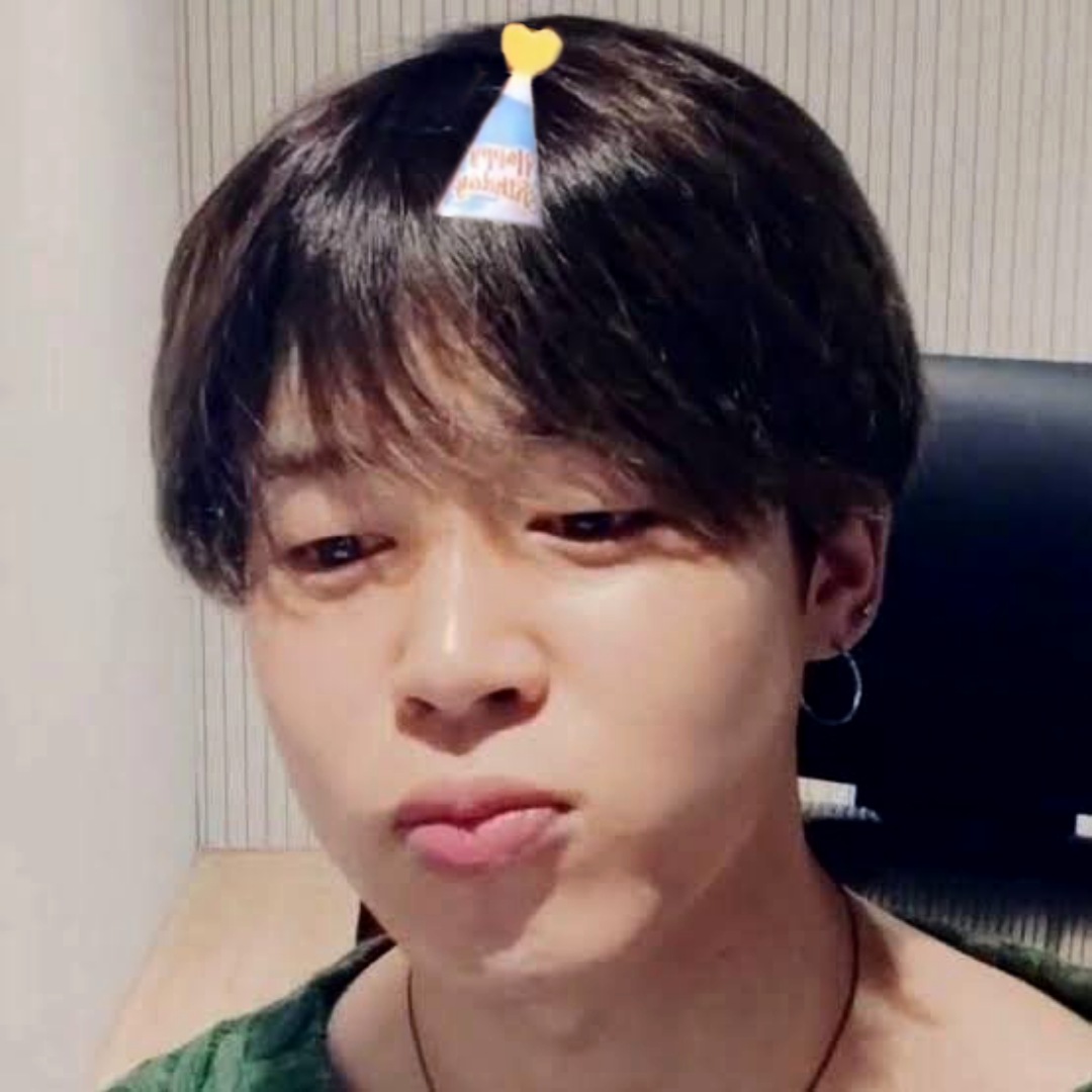 taebokkiii's tweet photo. it's him!!!! 😭 https://t.co/BFjxvzxMw9