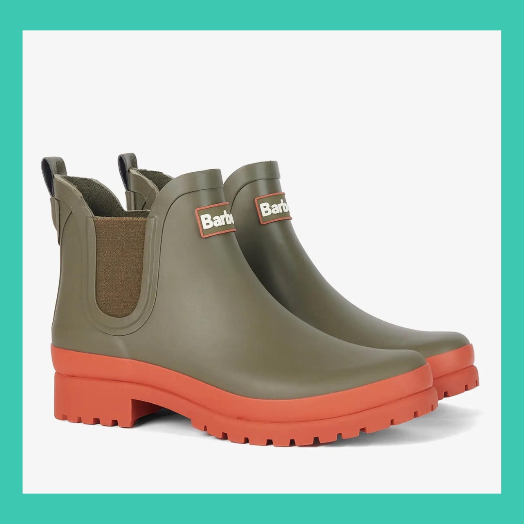 The DON team think these might be the ideal Trick or Treating boots. Get them now on @thehut_cs and be warm and stylish this Halloween! ~ Download The DON #app now to shop securely on your phone! ~ #imthedon #bethedon #halloween #boots #barbour #trickortreating #style #fashion