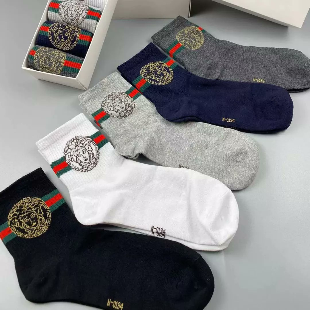 LindaDing210129's tweet image. #designersocks #warmsocks #womensocks #mensocks 
see more whatsapp: +86 13973632126