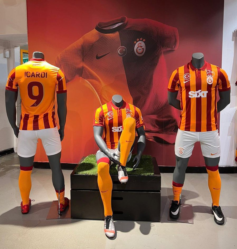 _samiyenhaber's tweet photo. Formayı Icardı’nin üstünde hayal ettikçe tüyler şaha kalkıyor. https://t.co/RVCzG9gPYW