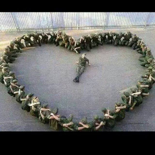 mariluarvut's tweet photo. El sentimiento del amor unifica las diferencias

Debemos atribuir un gran significado al pilar que mueve todas las emociones ¡el Amor! Entre más unidad haya en la sociedad, se evitarán las guerras y las desigualdades que afectan a toda la humanidad, desaparecerán. https://t.co/MM2NiVFvpC