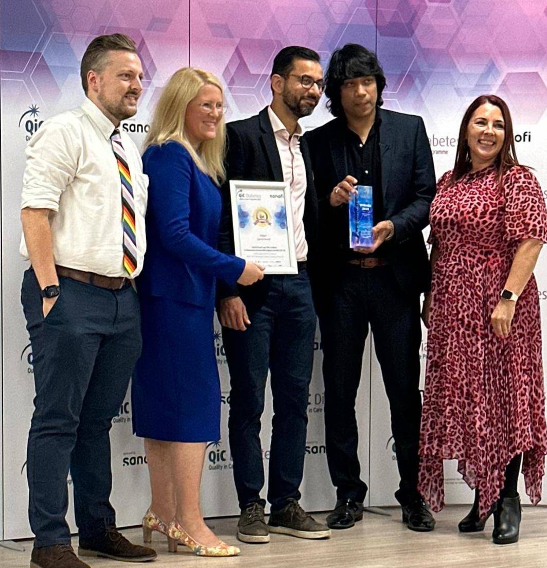 @ABCDiab @DTN_UK and @NHSEngland collaboration on HCL pilot and audit outcomes receives #QiCDiabetesAwards2023 judges special award Congratulations @parthaskar @drpratikc @DrAliLumb @TomCrabtree90 @sugarydoc @WilmotEmma @TomasPGriffin and all centres involved in the pilot 👏👏👏