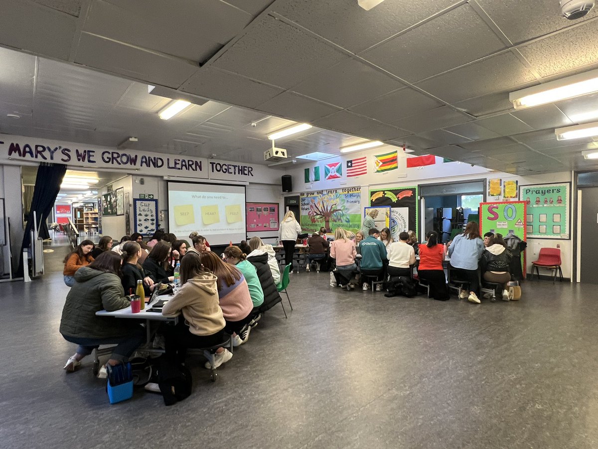 StCharlesGla's tweet photo. Today we’re strengthening our #PartnershipWorking with @stmarysmaryhill as we work together to take forward #PupilLeadership in our schools. #MissionStatements #Empowered #LeadingOfChange #LeadershipOfLearning @Doug_GCC @TheLeaderinMe https://t.co/s3ZcVIEb9t