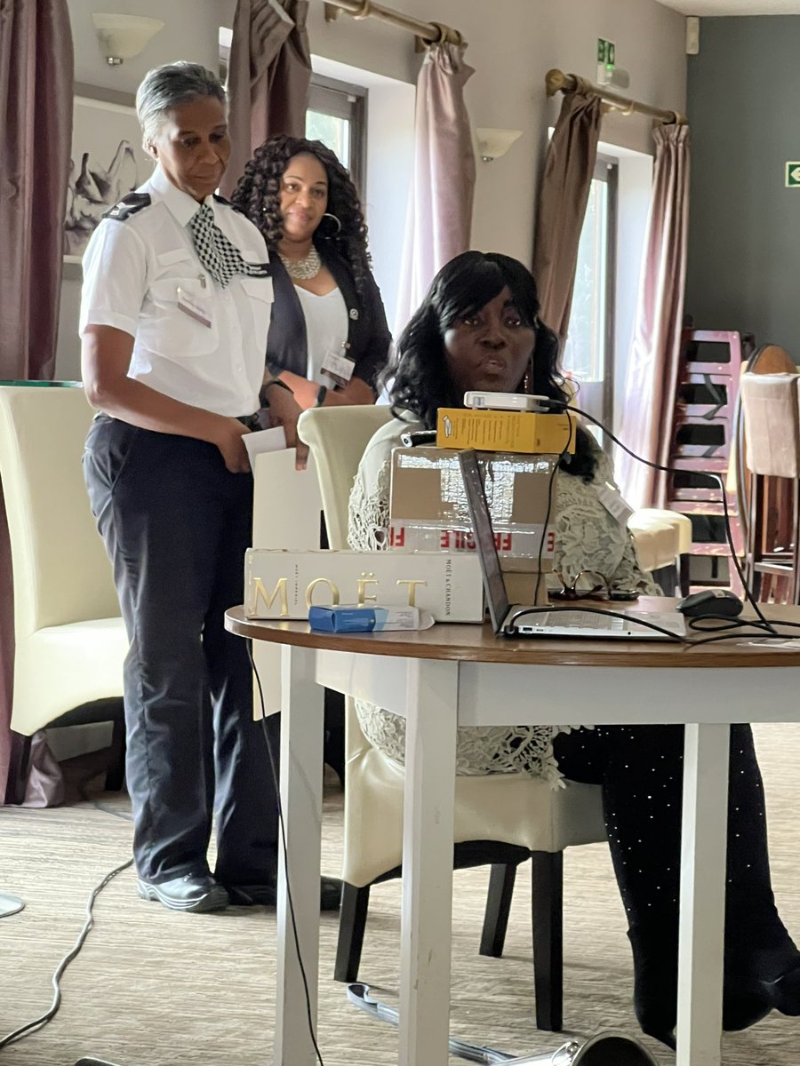 DelroyGalloway's tweet photo. #BHMBFRS 

Black Women in Policing, celebrating our sisters. 

AFSA Bedfordshire Saluting our sisters 🤜🏽❤️🤛🏾 https://t.co/Gc0pIKNGbq