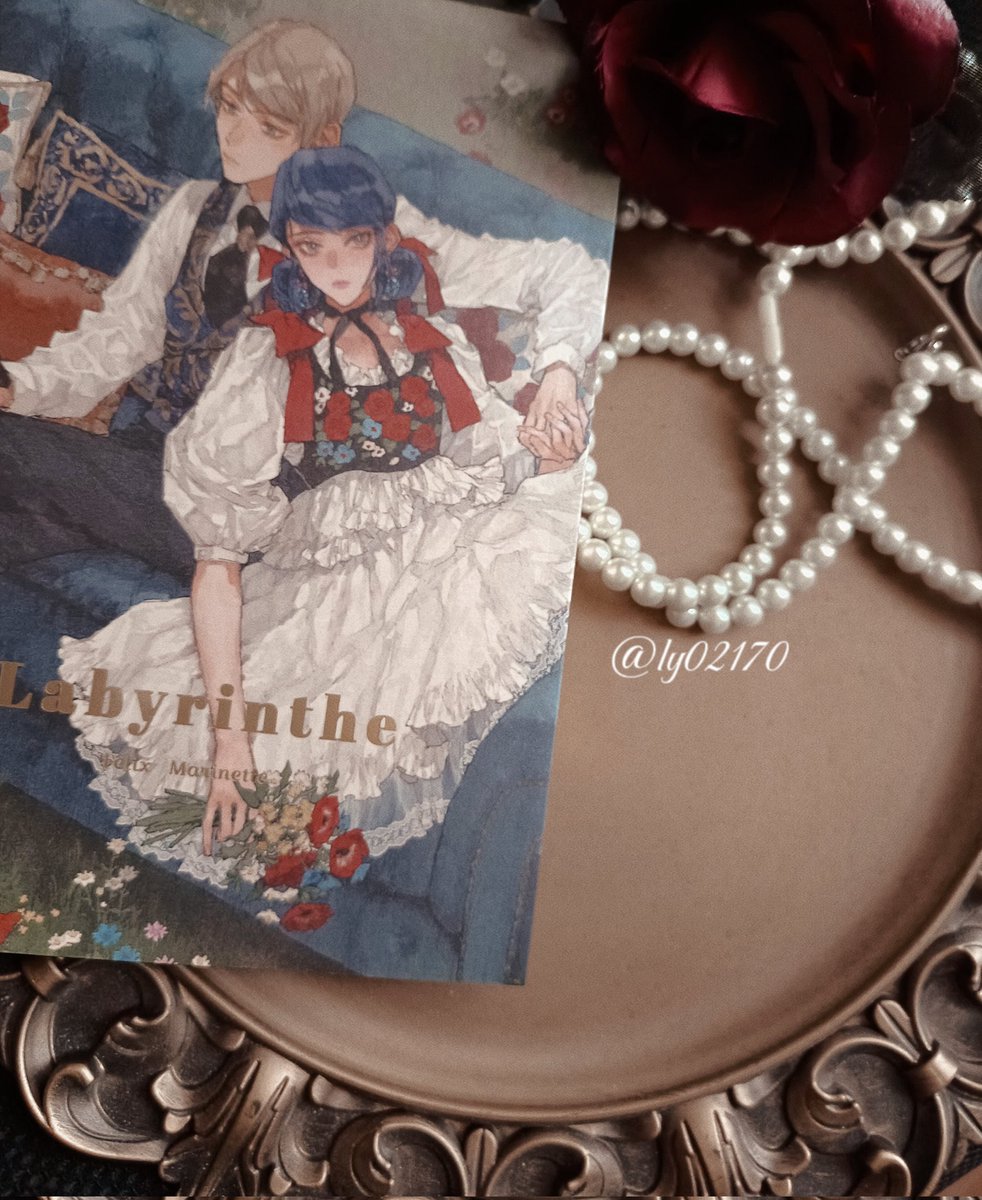 #Labyrintheアンソロジー
#フェリマリ祭り
今日はとてもおいしいfelinetteをいただきました! !手に取ると華やかな内容に圧倒されます!涙を流しています! ! !非常に厚い本の私の魂は天国に行きました! ! !とても幸せです!ありがとうございます! ! !🥺🥺🥺🥺