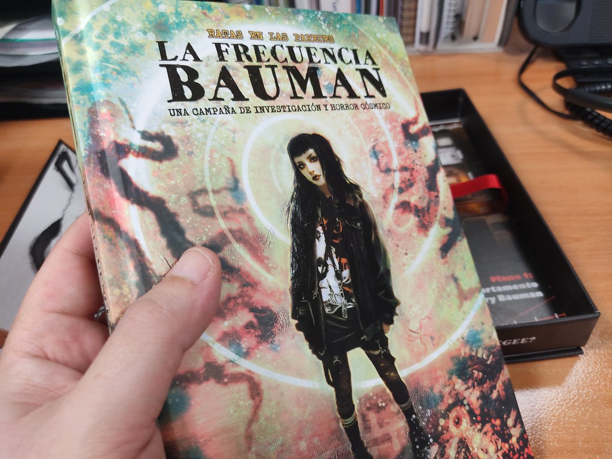 🚨Sorteo en mis rrss una edición mecenazgo de la #FrecuenciaBauman firmada por Kobayashi y un servidor🚨

☑️ sigue esta cuenta
☑️ like y RT a este tuit
☑️ comenta recomendándome una obra de terror (peli, libro, serie...)

Hasta Halloween para participar. Envío nacional ¡suerte!🤓