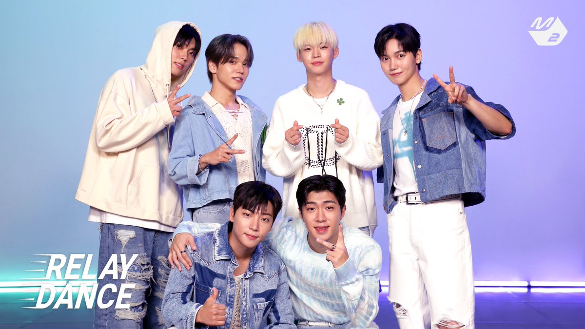 M2MPD's tweet photo. 있잖아요, 온앤오프 릴레이댄스 이거는요, 사실 조금 일찍 찍었어요, 그래서 어떤 멤버들은요, 살짝 군기가 남아있고, 아이돌 자아보다는 칼각 자아가 깃들어 있그든요, 근데 또 온망진창 릴댄이 그런 맛이그든요, 우리 퓨우즈들, 제가 비하인드 꽉꽉 넣었으니까요, 맘껏 즐겨주세요, 아시겠죠, 💙 #릴레이댄스 #온앤오프 #바람이_분다 #ONF #LOVE_EFFECT @wm_on7off #RelayDance

▶ https://t.co/jHTkxsML6y