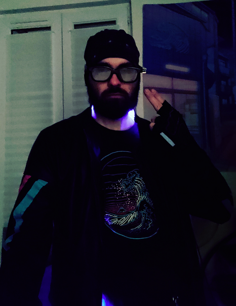 Fastolph's tweet image. How 'bout a lil intro?
'Sup. I'm just some geek so mentally unstable I'm unable to work, so I spend a lotta time on my computer. I mess around with #VirtualPhotography in video games. IRL I volunteer for video game events and conventions, and I spend a lot of time in #VRChat!🌙
