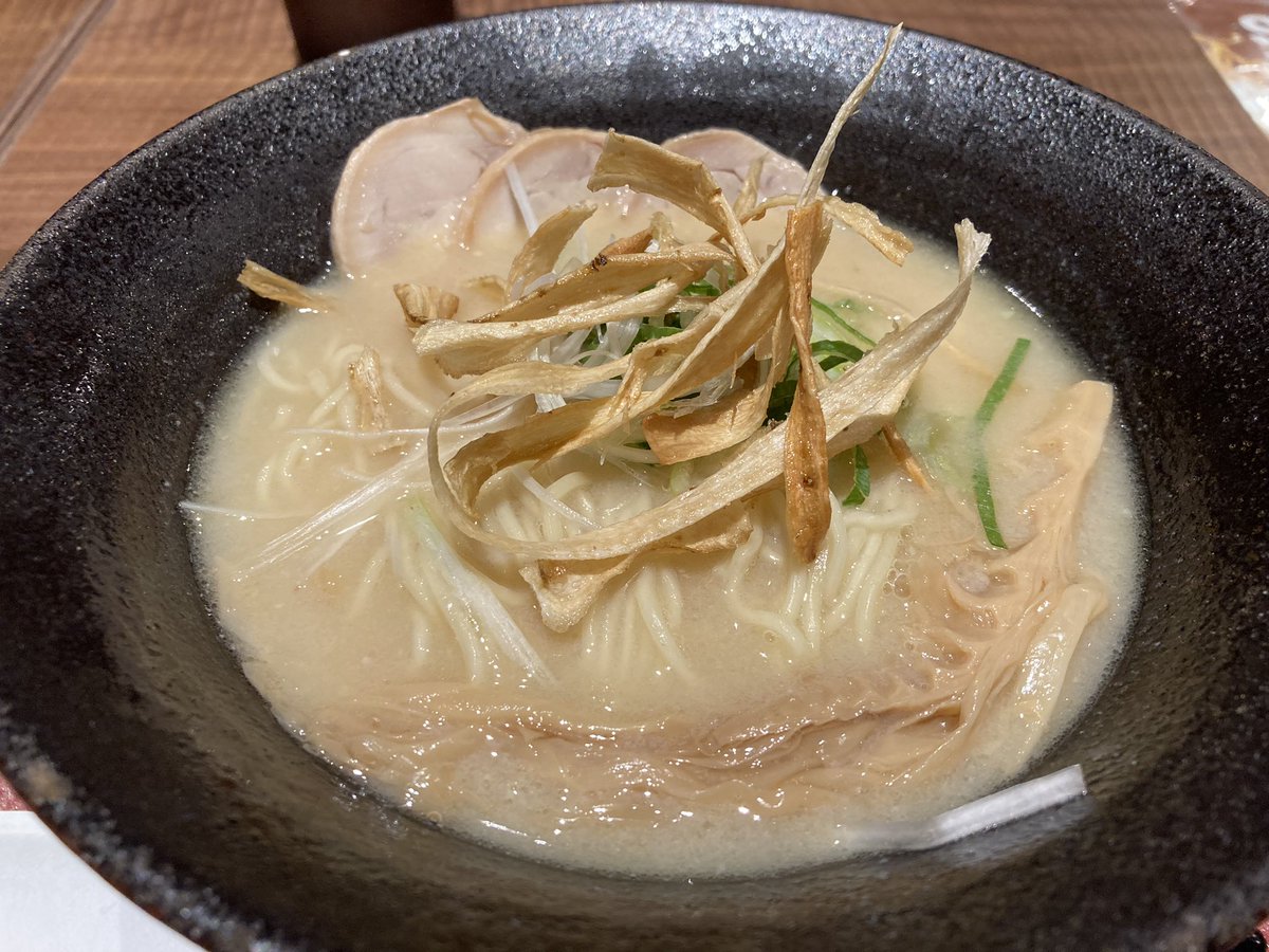 Ky90190396's tweet photo. むらじで鶏白湯！！ https://t.co/K53vsYrf9F