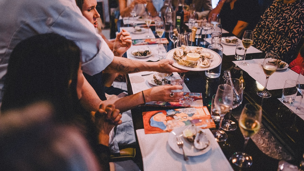 1 week to go until Dartmouth Food Festival. We can't wait to celebrate 15 magical years of The Seahorse with you ✨