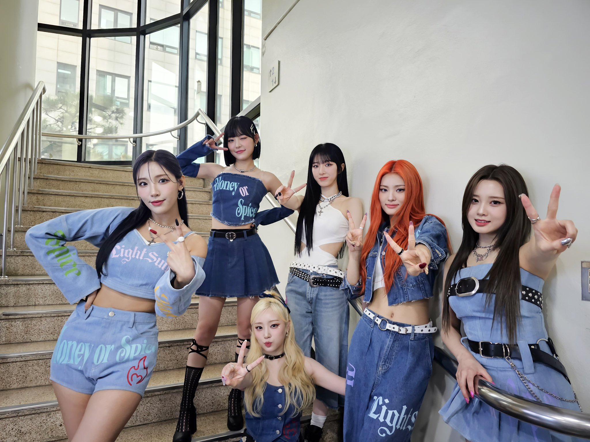 F8T9wk5aQAAhznB?format=jpg&name=large