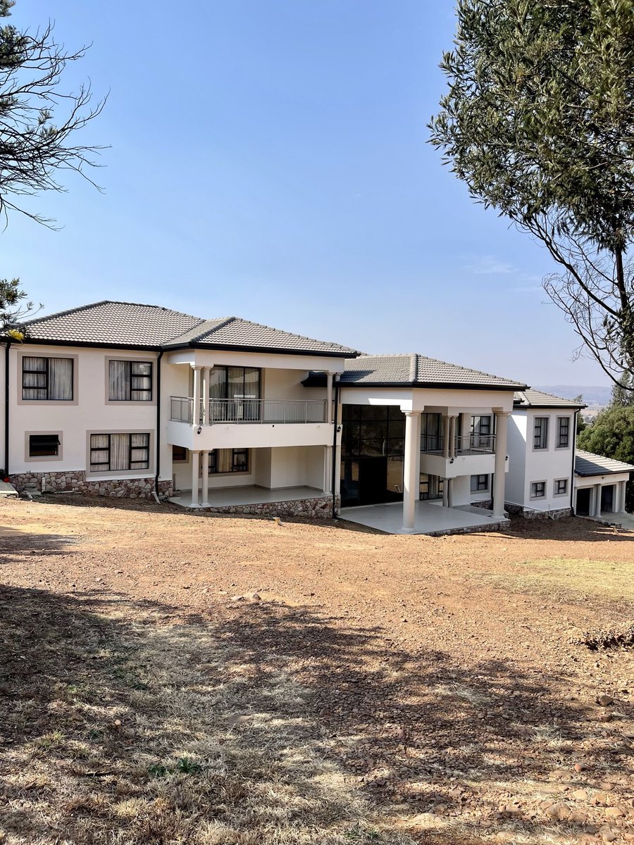 SPLASHED tweet media