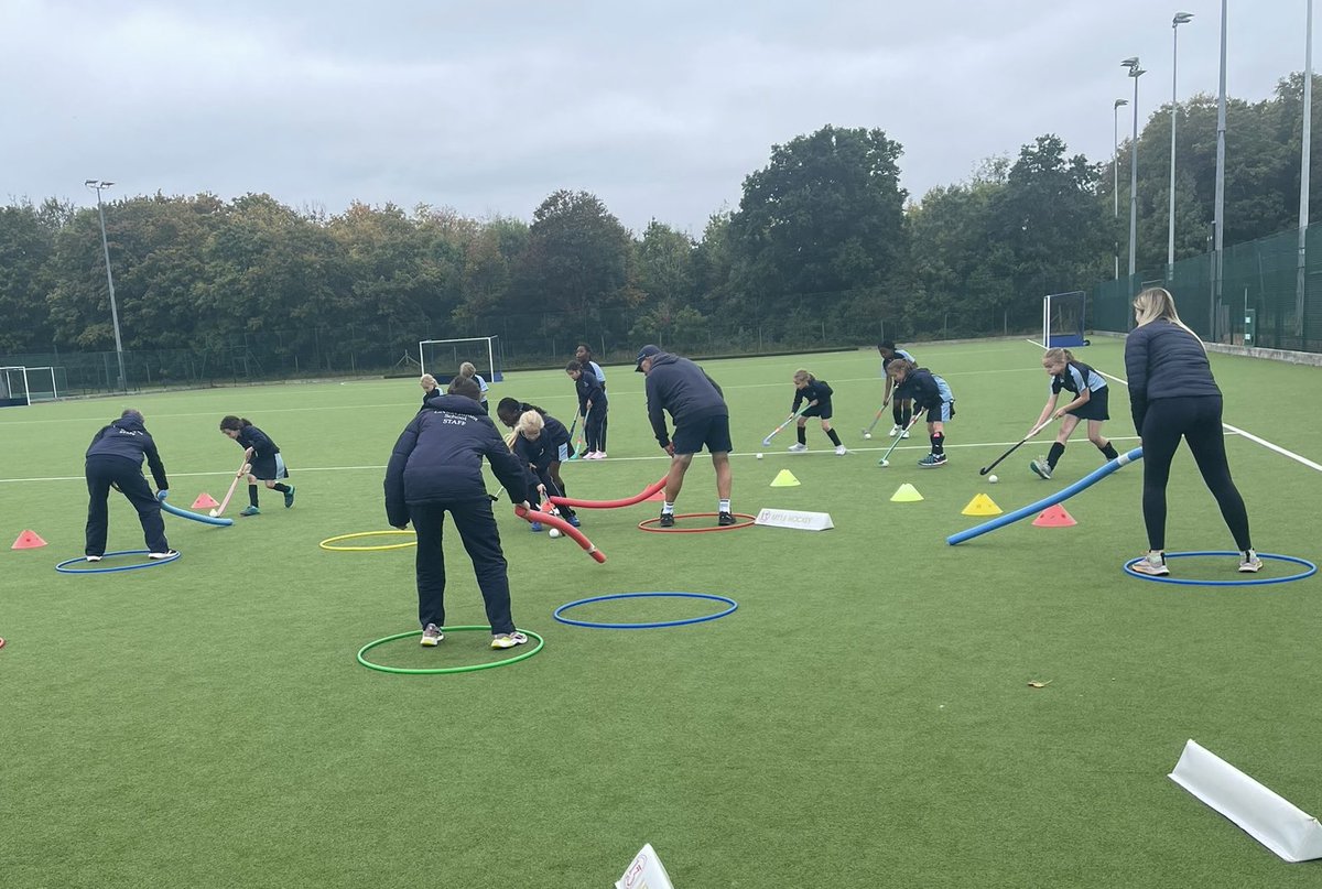 LaxtonJunior's tweet photo. Year 4 children enjoyed a great Hockey session where possession was key. The players demonstrated impressive stick skills as they weaved in, out and over the obstacles as well as dodging the noodles of interception! #WeAreLJS #Fun @OundleSport @OundleSchoolHC https://t.co/iFqeWJTtCr