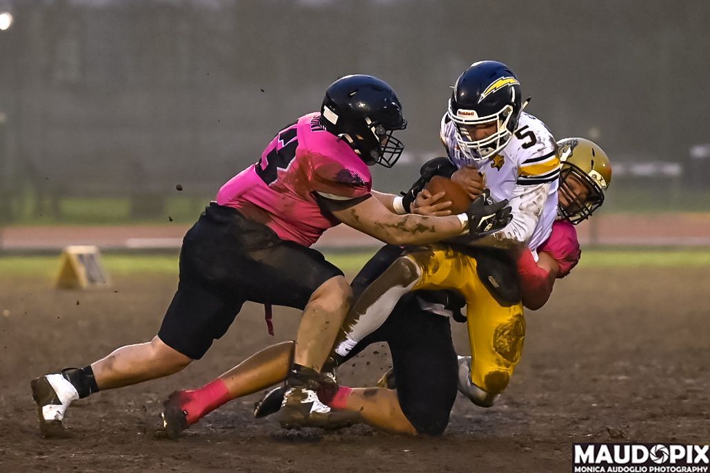 Giaguari Torino: Quattro categorie giovanili al via

2divisione.fidaf.org/2023/10/13/gia…

<a href="/Giaguari_Torino/">Giaguari Torino 1979 Official</a>