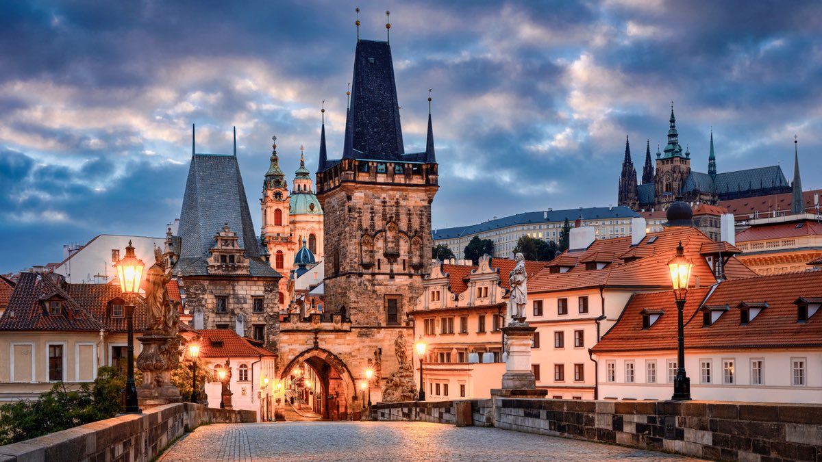 Last day to send abstracts for the <a href="/Biogeography/">The International Biogeography Society</a> conference. Dont miss the chance to interact in Prague with a truly international community of biogeographers, ecologists, evolutionary biologists, paleoecologists....in one of the most beautiful cities in Europe !!!