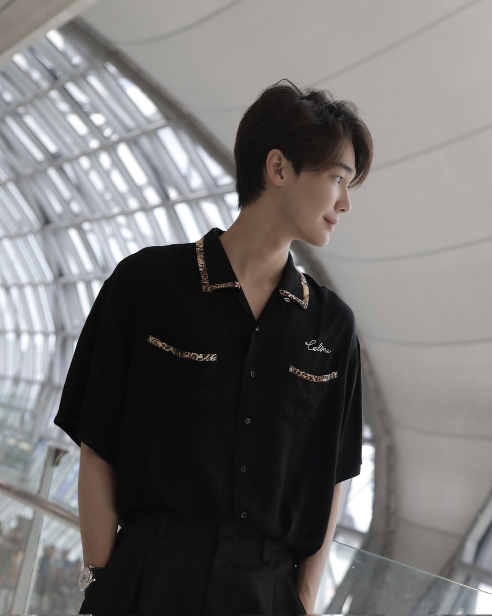 GMMTV's tweet photo. ผมกำลังไปหาทุกคนแล้วน้าาา เจอกันที่มะนิลาครับ สนุกแน่นอน ❤️

#DewReadyforManila
#GMMTV https://t.co/xXmUgD3CfL