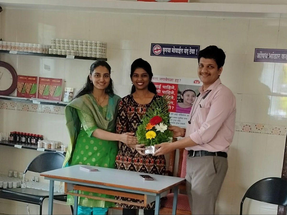 SukhayuAyush's tweet photo. Garbha Sanskar n Music Therapy Session along with Free health camp was conducted by our team @ Ayush Arogyavardhini Kendra, Chore, Tal. Karad, Dist. Satara for promotion of Ayurved among villegers... Response to this monthly camp is always energetic for our team. @moayush https://t.co/kEkF8yW2xW
