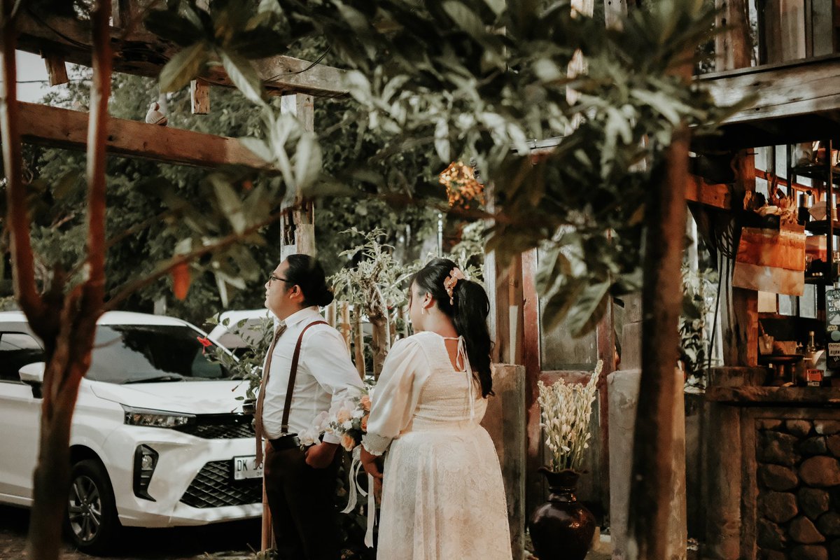 robustaaaaaa's tweet photo. First time @tempodulukopi  jadi venue wedding, 
Umur nyansan be ngewayahin tapi cg sg dot nganten nden. https://t.co/1IrffmHh42
