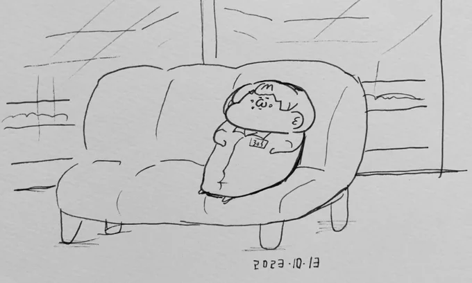 6Fレストランフロアにあるちょっと良いソファでひとねむりしている303