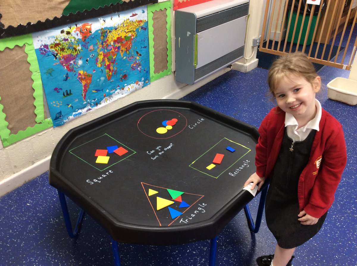 HasNursery's tweet image. We have been busy #SortingShapes 🔺🟩🟡

#MagicMaths #EYFS